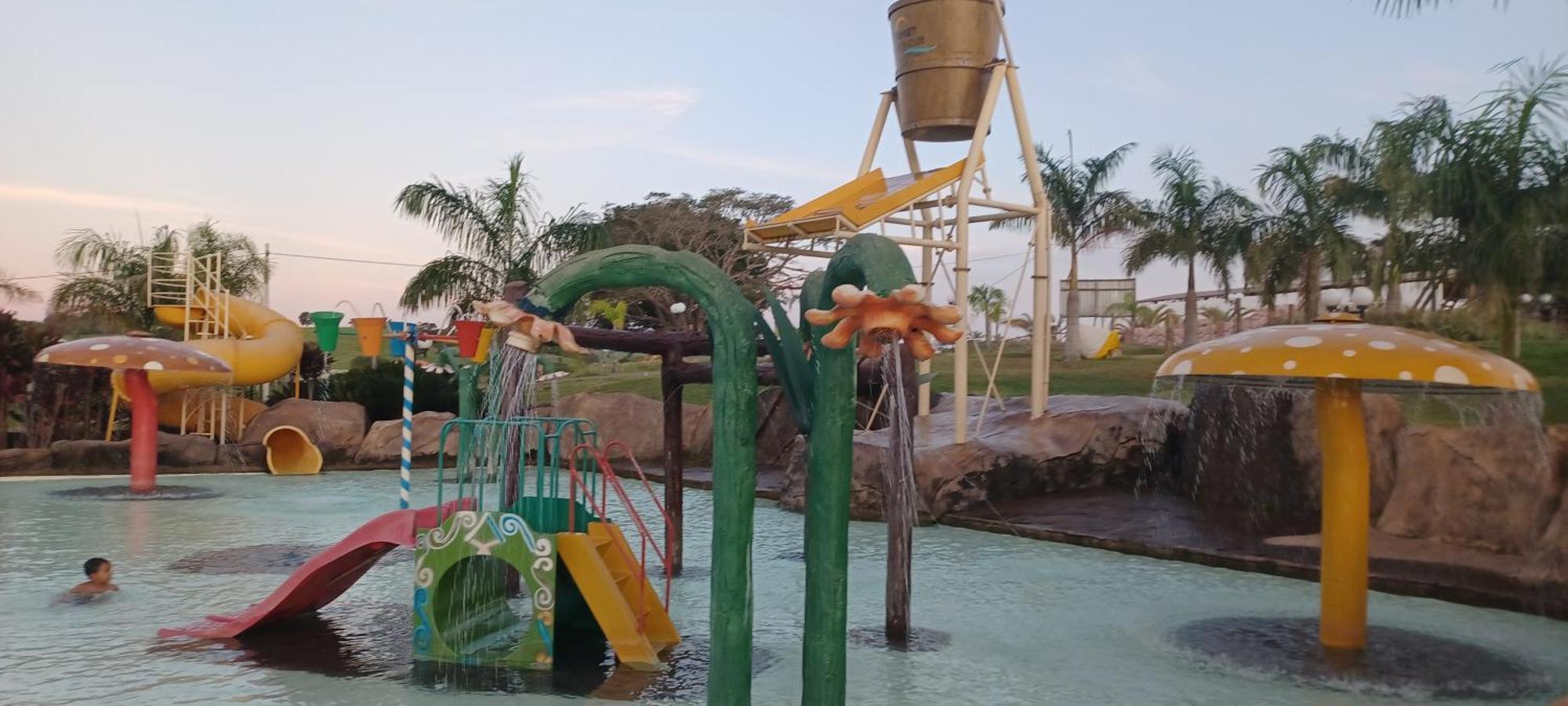 Sunset Thermas Park Paranapanema Ngoại thất bức ảnh