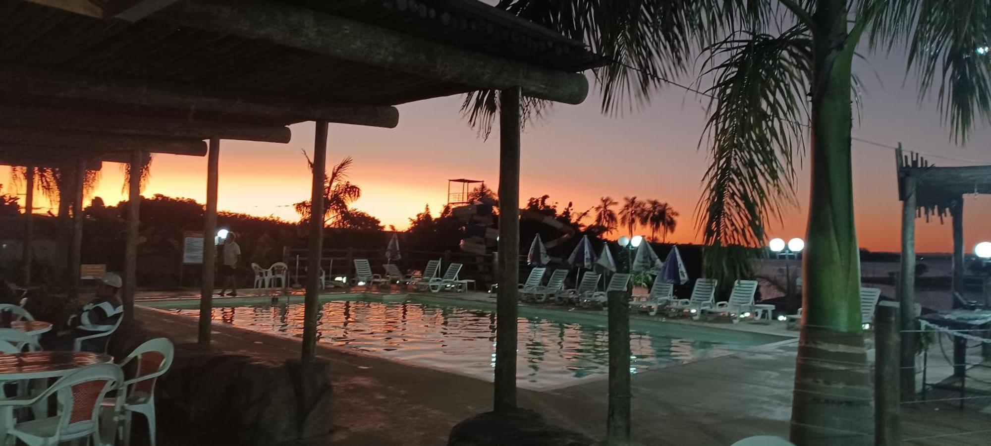 Sunset Thermas Park Paranapanema Ngoại thất bức ảnh